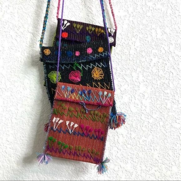 Mexican Handmade Embroidered Floral Cross Body Bag - Picture 1 of 8